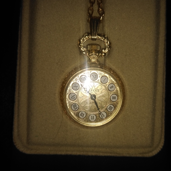 Elegant Vintage 17 jewel time piece. - Picture 2 of 7